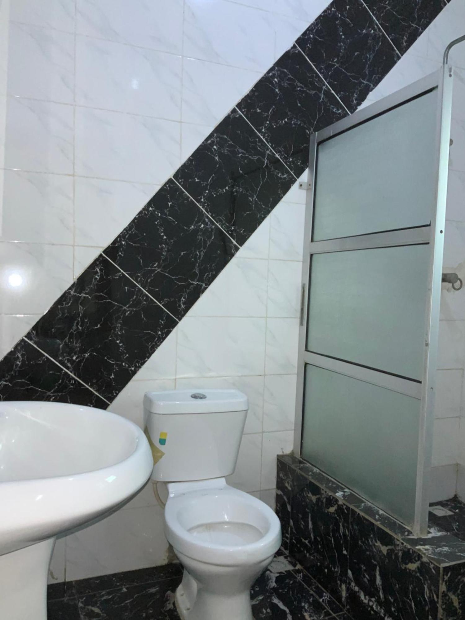 Senators Suites And Towers Hotel Omole 外观 照片